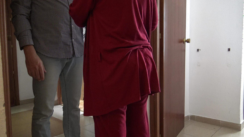 Stepmom Susan: Nymphomaniac Wife Lets Delivery Boy Cum Inside Her Mouth While...