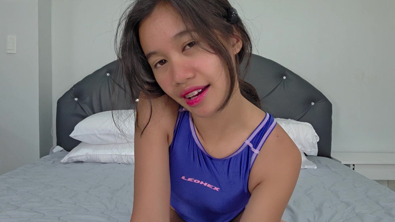 creamberryfairy: Biar saya tolong awak abang tiri