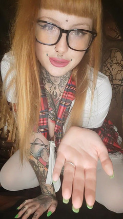 Yourfavecumslut: Giantess发现前男友收缩和