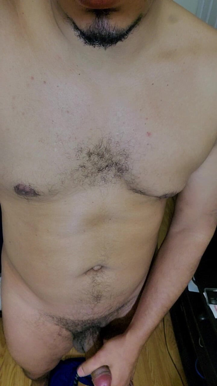 Browndicksavior: Pogłaskaj ze mną swojego kutasa, podczas gdy wyobrażam sobie lizanie...