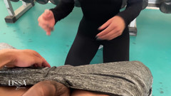 Lissa Brown: Éjaculation sur le visage dans la salle de sport
