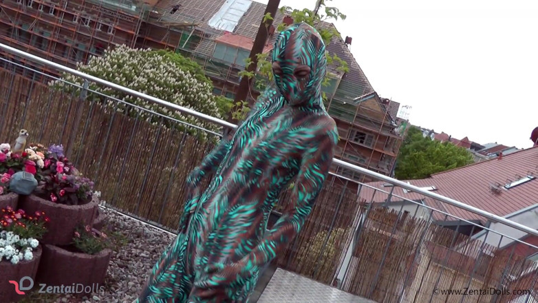 ZentaiDolls: Quấn trong Zentai