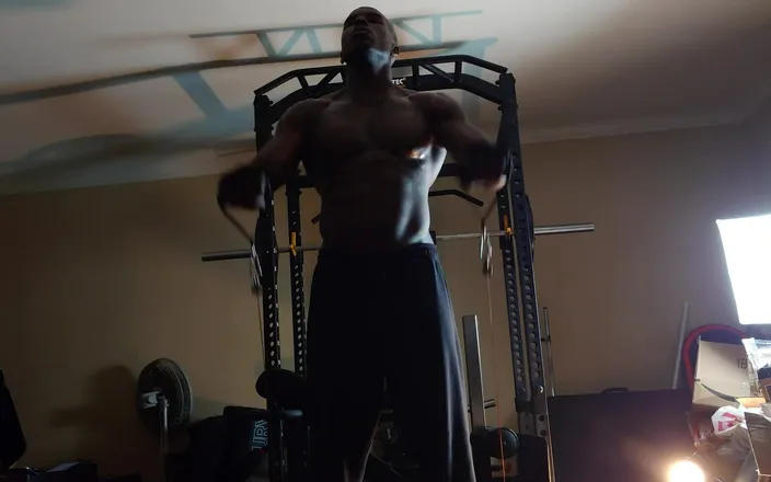 Hallelujah Johnson: Resistance training workout today