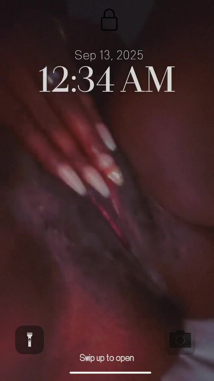 BabiiWilliams: देर रात एकल मज़ा