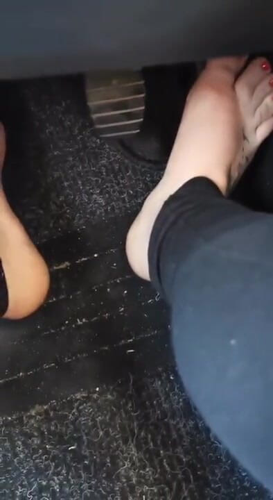 BadCat: Driving instructor with sexy pedicure teaches how to drive