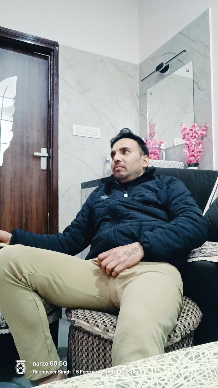 Rajasthani-old-lover: aisain papi onkel europäischer amerikanischer papi, indischer armeemann, desi mann...