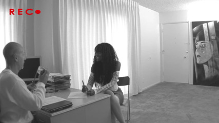 Very hot hardcore: Kozatá ebenová ochutnává bílého ptáka na castingu