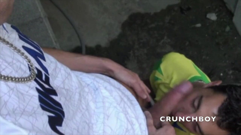 Crunch Boy: Two young footballers fuck in outdoor place after the match