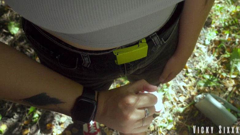 YSP Studio: Blowjob and Cum Swallow in Park POV