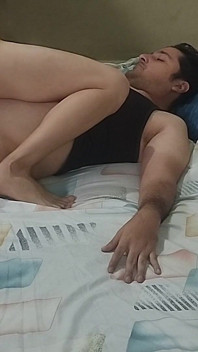 Gadis Tinder menunggang zakar saya tanpa kondom