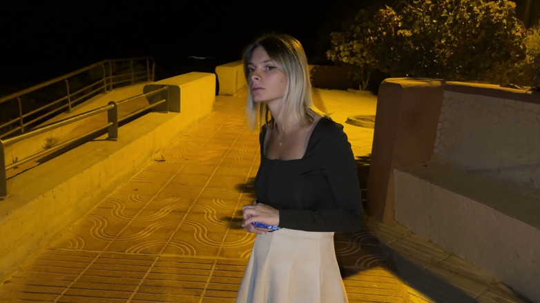 Tommy e Annika: Fucked Outdoors with a Stranger Who Is Not Wearing Underwear,...