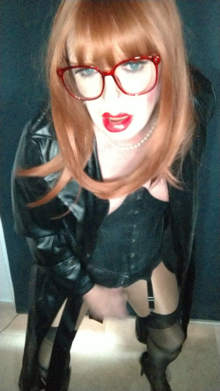 Emma Browne: Pvc-transvestten