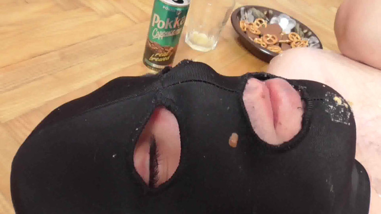 Femdom Austria: Princess Smiley's Spit Feeding