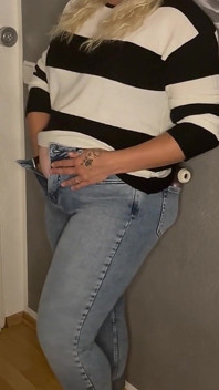 I Work My Way to My Incredible Orgasm. Watch Me and Make It as Horny as I Am! Fingering Satisfyer