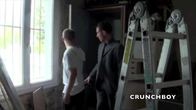 Crunch Boy: Il sexy ragazzo biondo ha scopato un commeriziale in tuta...