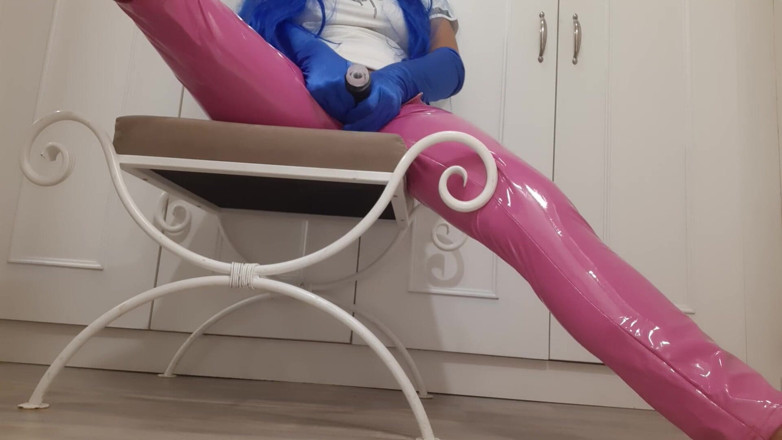 Milfs intimmedia: Ibu gemuk bermain dengan pepek dalam leggin lateks