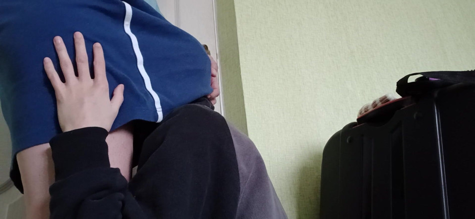 Lesbian-illusion: Zwei nachbarn verbergen, dass sie lesben sind