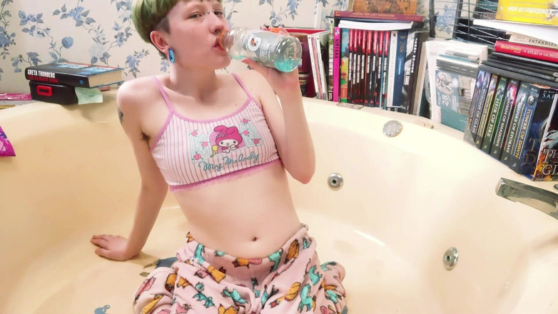 Lori Critter: První chcací video Lori Critters