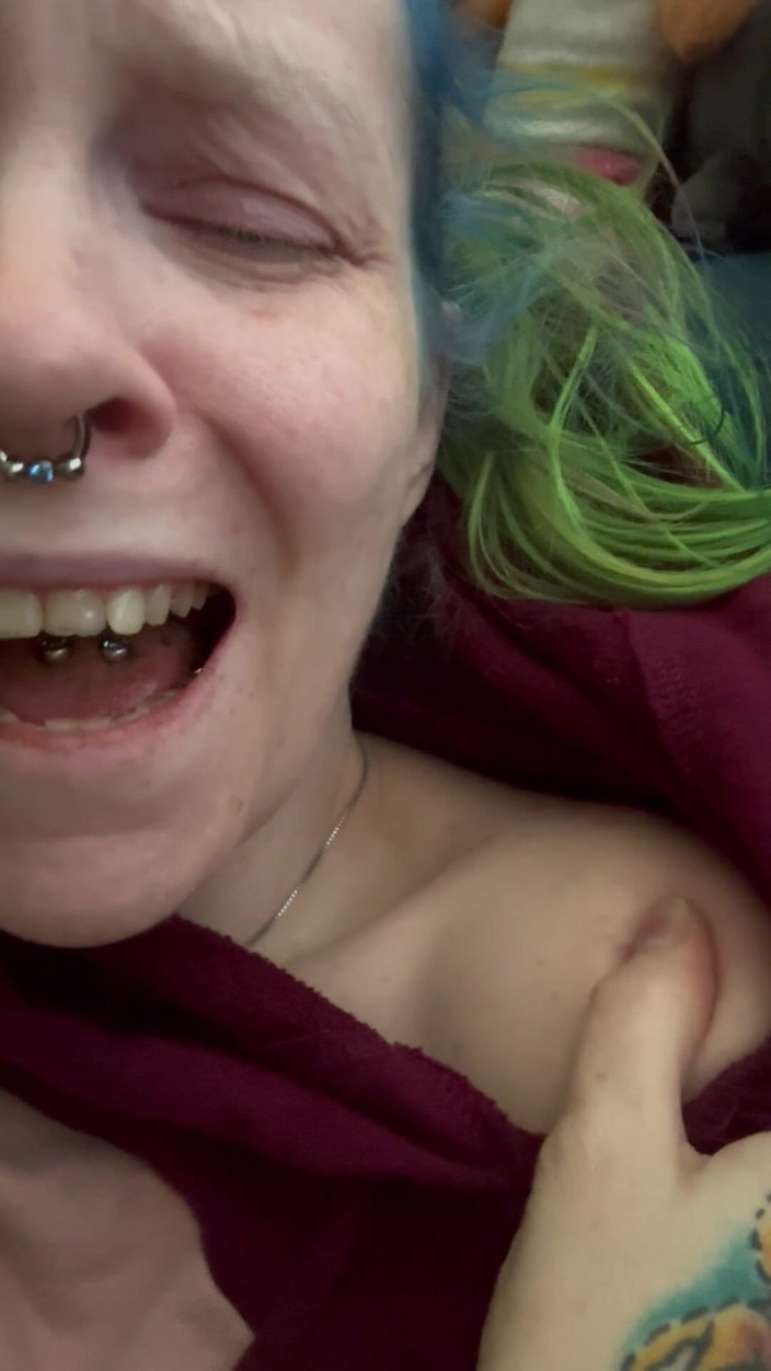 Hot potato girl: Tlačit na můj povředěný cuz, chtělo by to