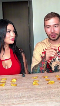 Latina Petite Tetona Alejandra Palacios Tiene Sexo Al Perder Un Juego Con Su Culo Redondo - Brian Evansx