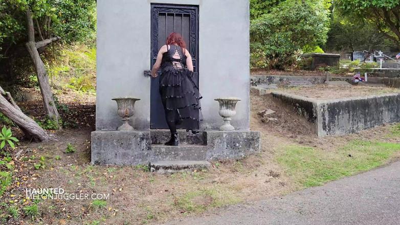 Kore Goddess: Halloween assombrava bruxa com peitos enormes