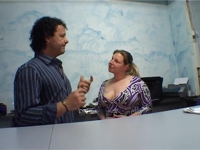 King Of Amateur: Mujer Virtuosa Y Peluda