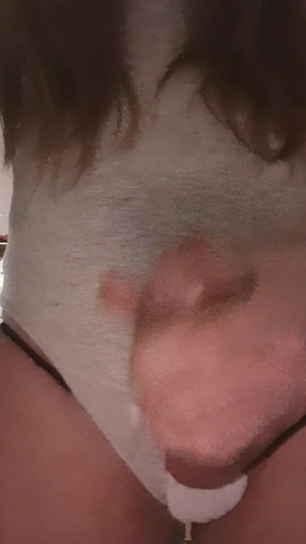CHLOEcumFUCKme: L'éjaculation de trou