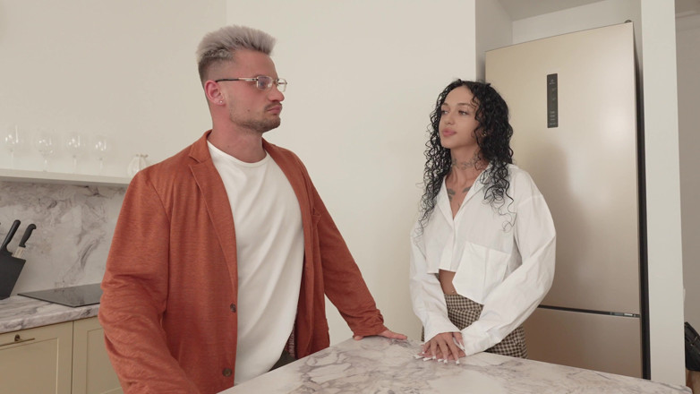 Apollon: I Couldn't Pay for the Apartment
