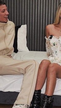 Debut eksklusif Ariana Wanita Muda Seksi Dan Seksi Mahu Membuat Video Pornografi Kali Pertama Dengan Scott, Yang Tidak Teragak-agak Untuk Berhubung, 18