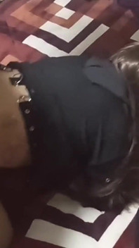 Kimse fark etmeden en iyi arkadaşımın üvey kız kardeşiyle seks yapıyorum
