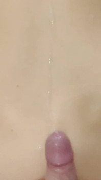 Ateşli orta yaşlı seksi kadın olgun kıllı götünü ve amını gösteriyor