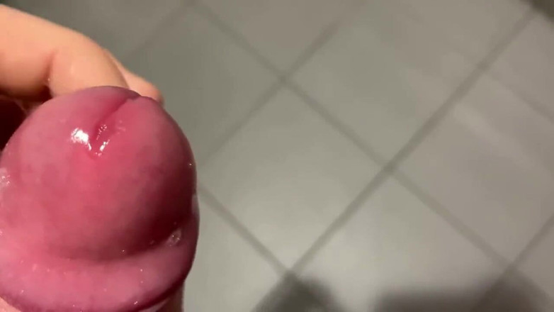 qaz11: Handjob on camera - 535