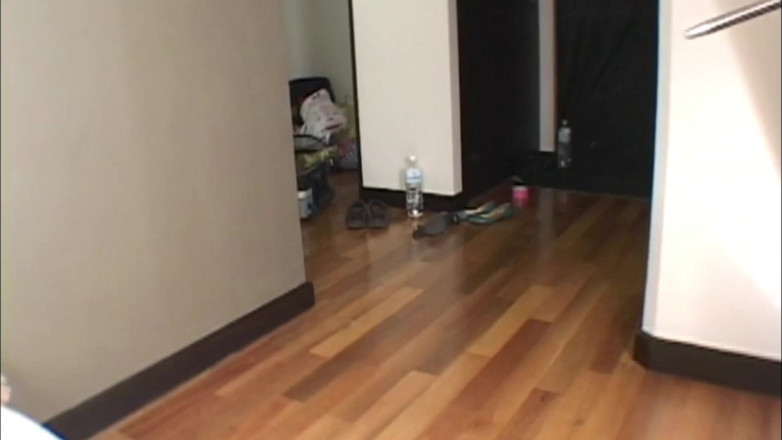 TGIRL ROOM: 跨性别女大学生回家被饥渴的朋友操菊花