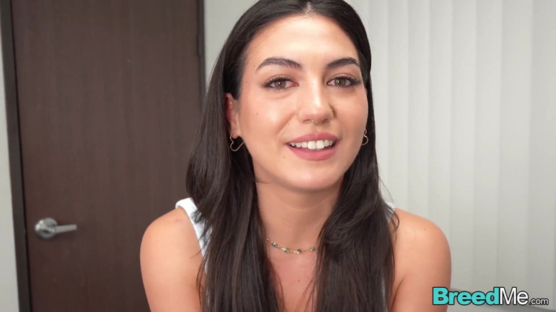 BreedMe: Megan galtiyon ko bare viry aur choot men viry pasand...