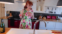 RedXXX: वर्कटॉप कसरत!