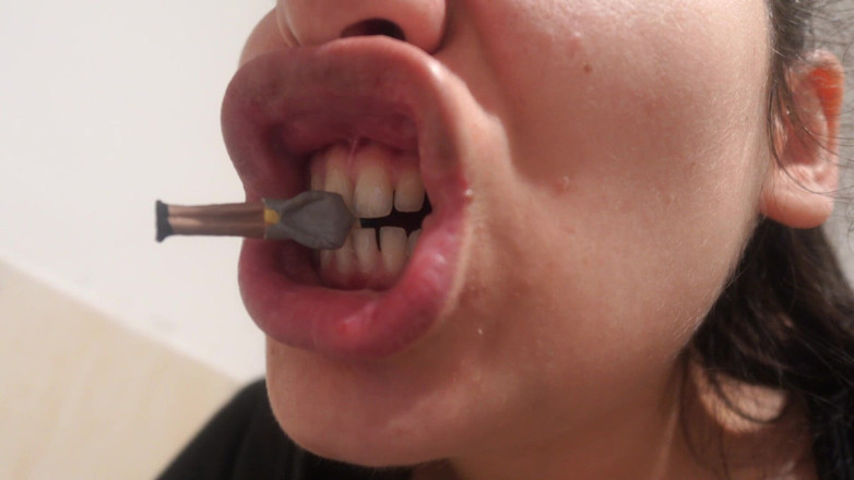 AmayaMori: Moje nevlastní sestra Obryně kouří páchnoucí ústa dech na drobného nevlastního...