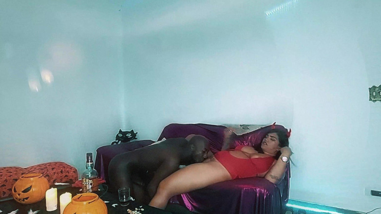 Nicoly Mattos: Video bocor halloween: memek alami istriku dientot tanpa kondom