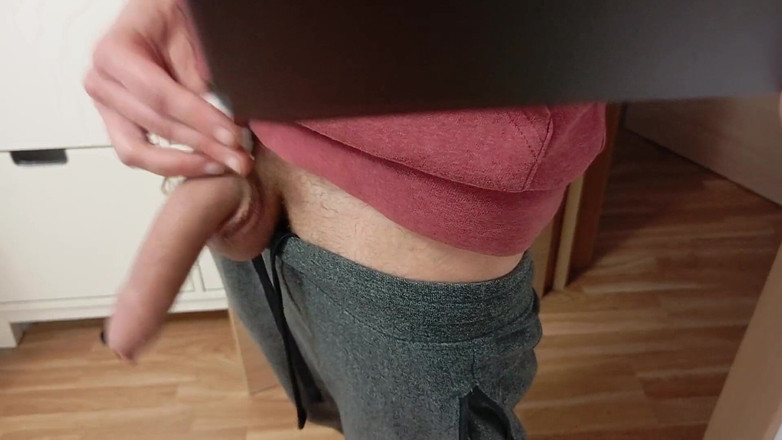 The Substance: Nahaufnahme der heißen Masturbation mit Monsterschwanz!