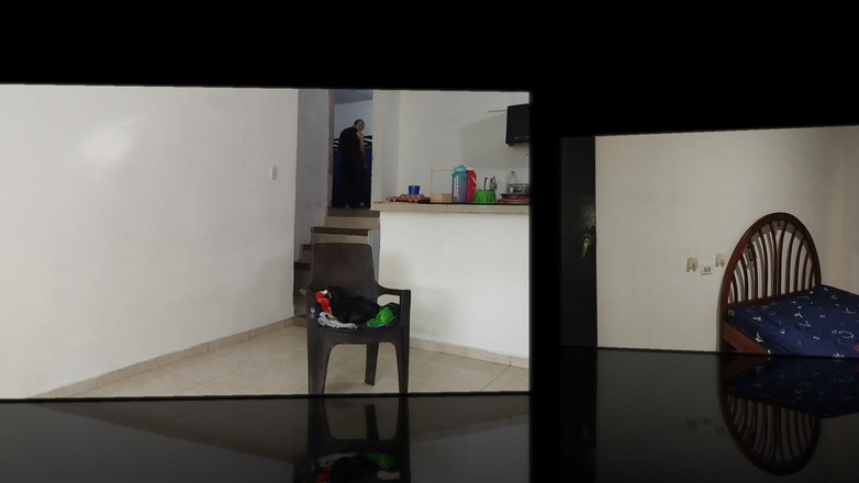 Adribella69: 남편이 직장에 있는 동안 내 형이 나를 우유로 채우러 온다.