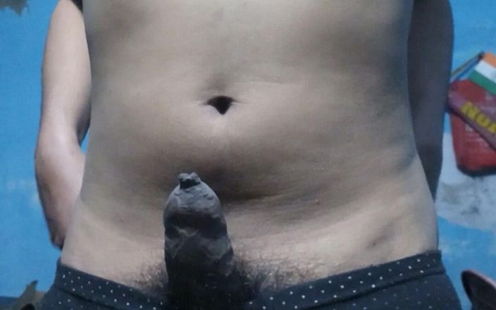 Lustyizlife: 의붓여동생의 브래지어와 팬티를 입고 Phimosis Dick을 가진 어린 인도 소년