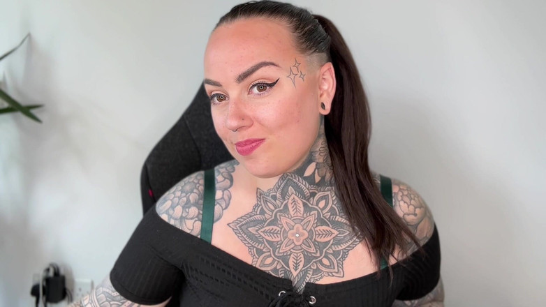 Miss Valentina: Bogaty findom brat brag