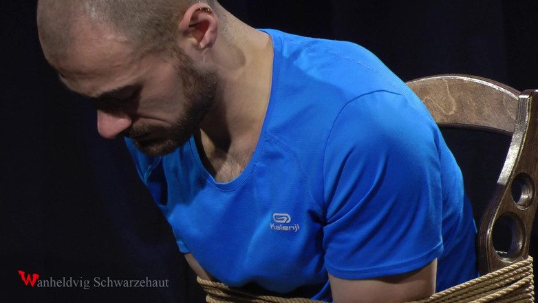 Wanheldvig: Zeus hardcore bondage výzva