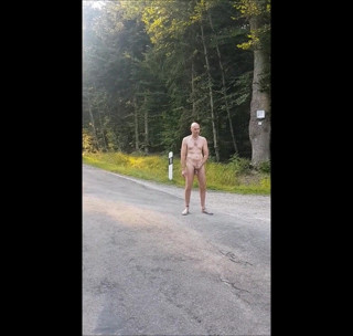 Tibe50: Outdoor and wank in the car