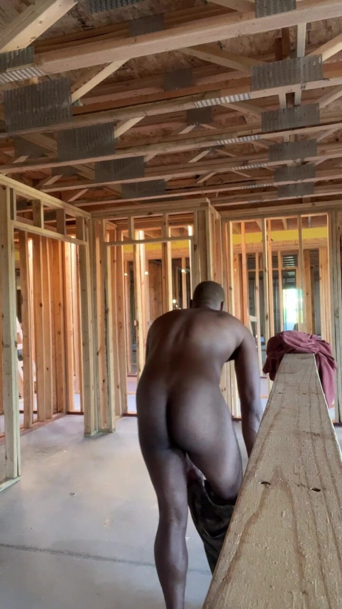 Kennie Jai: Kennie Jai desnuda en outoor!