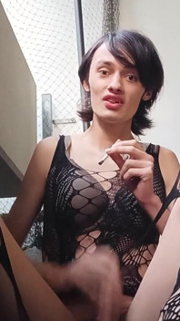 Sexy meisje Carolina Alicia 1 st rokende fetisj