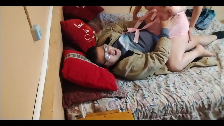 BBW Kelly Mom: Un tâmplar a futut o femeie mare și frumoasă excitată și nu...