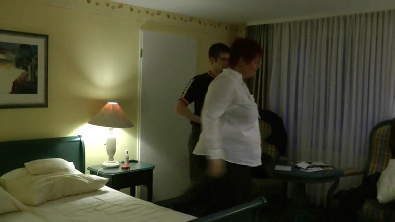 Anna Devot and Friends: Annadevot - Hoteldate with young boy