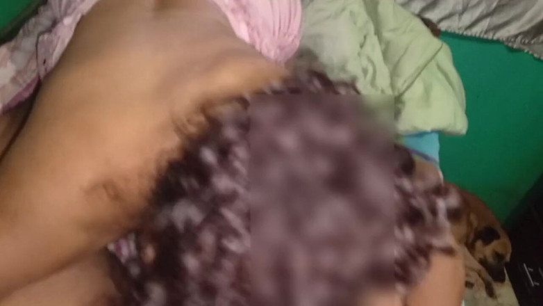 BigassMILF40: Je suce la bite de mon amant quand sa femme...