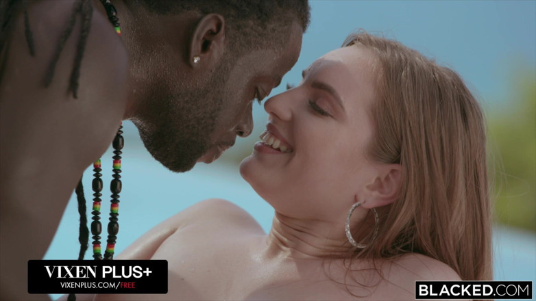 Blacked: 结婚前最后一根大黑被黑了
