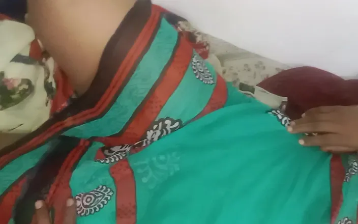 Santhi89: Tamil Mom Cheating Fucking in Husband Boss